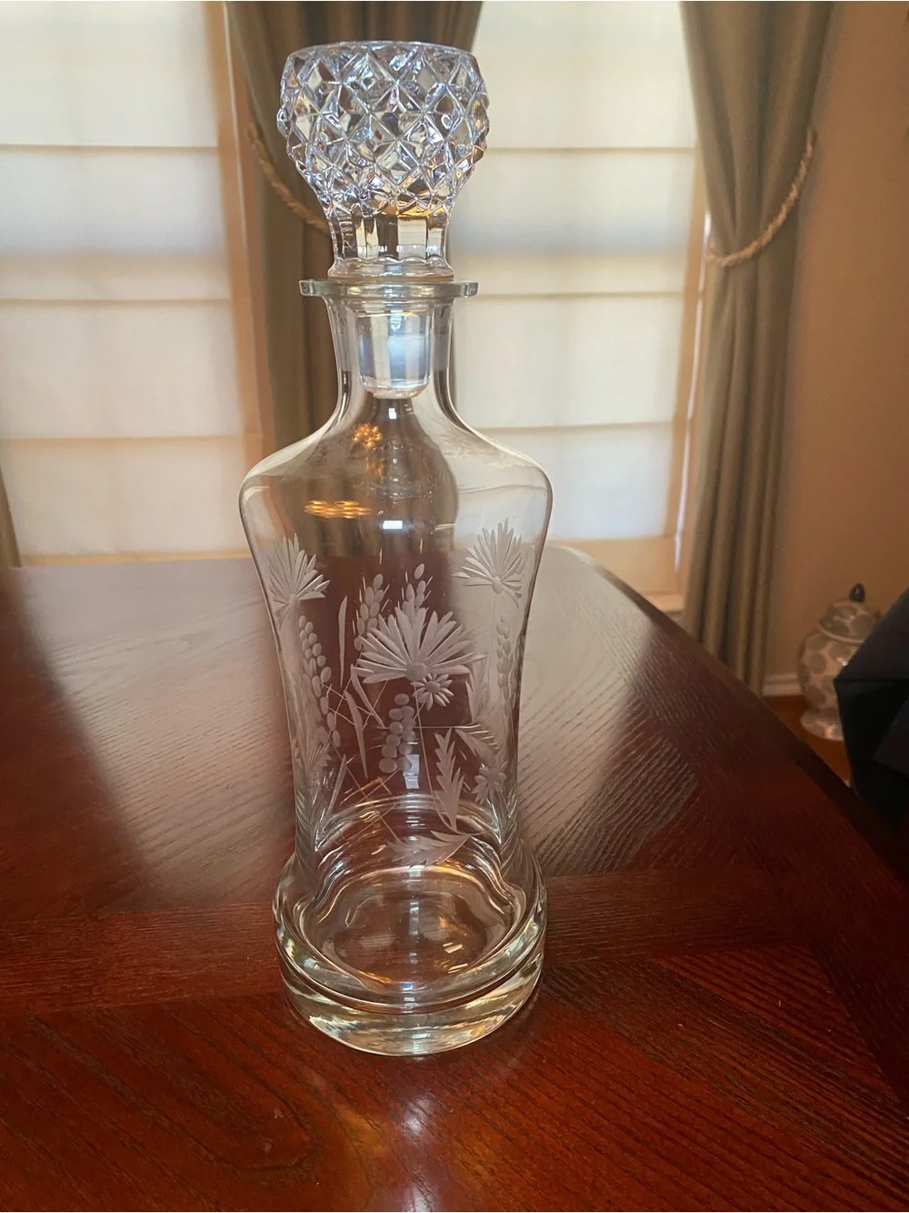 Crystal Etched Glass Decanter with stunning stopper - Clear